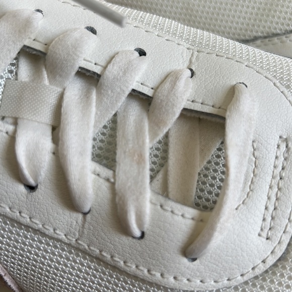 Women’s NIKE DAYBREAK Sneaker - Picture 5 of 6